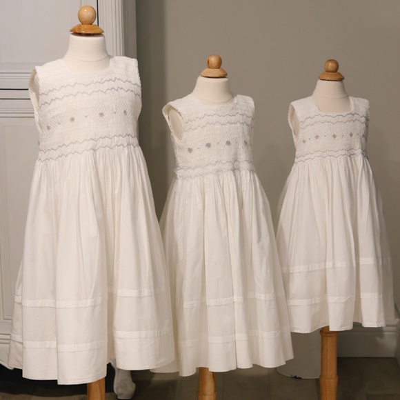 Strasburg White Smocked Embroidery Girls Cotton Sundress Spring Portrait Size 4 - Picture 7 of 7